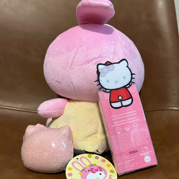 Hello Kitty Bundle (NWT) - Picture 2 of 9